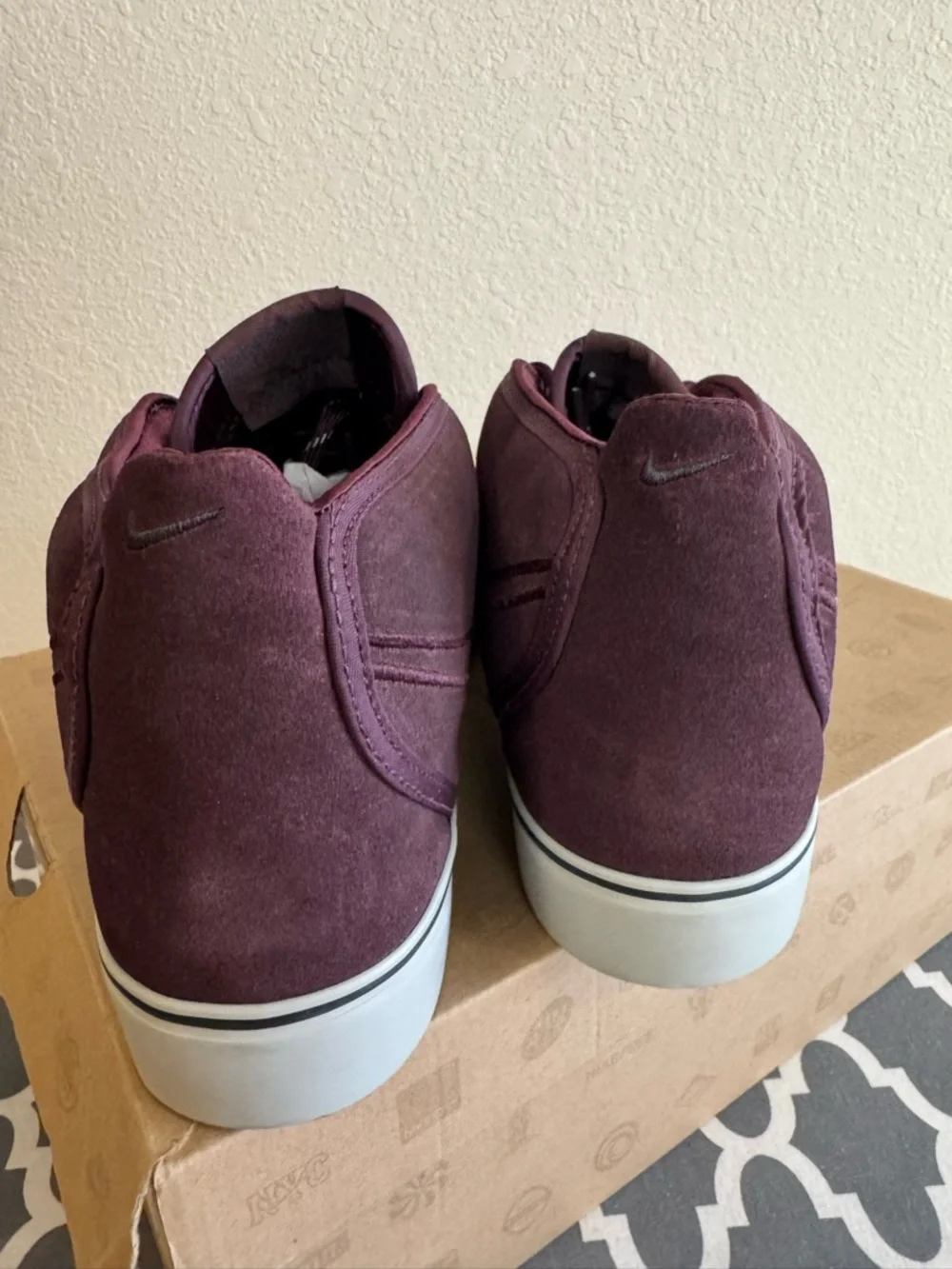 Nike Toki ND, Size 10 Mens. Brand New in OG Box